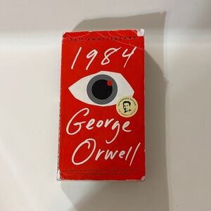 1984 by George Orwell - Red Cover